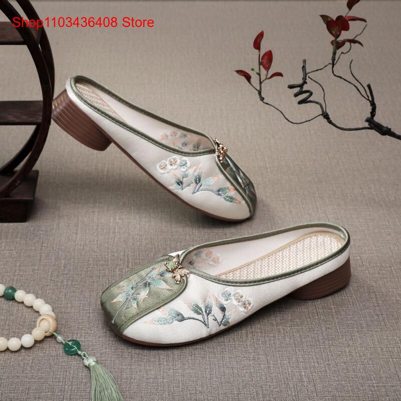 Novos Chinelos Bordados para C - Ethnic Fashion For Women avaliação e preço