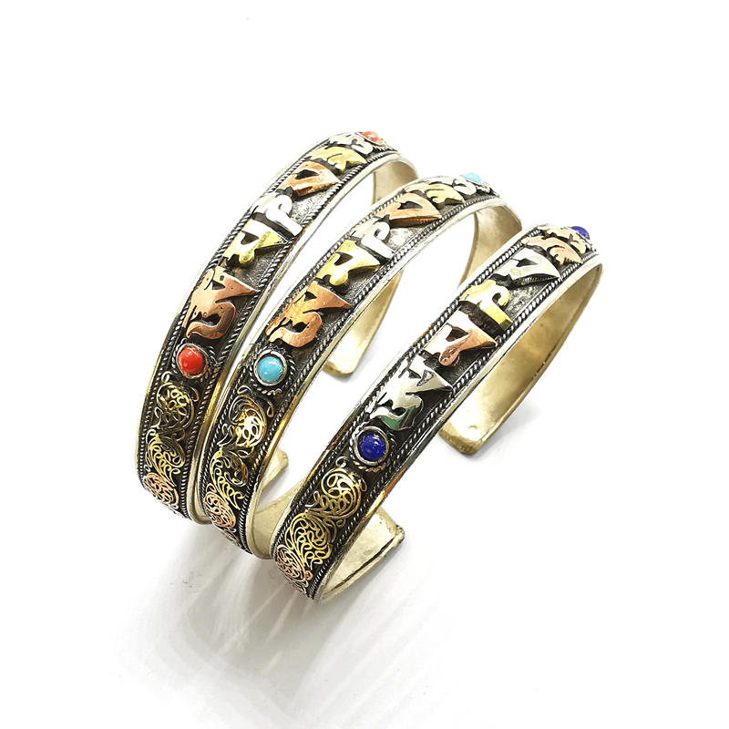 Amuleto tibetano de Mantras, P - Ethnic Fashion Com avaliação e preço