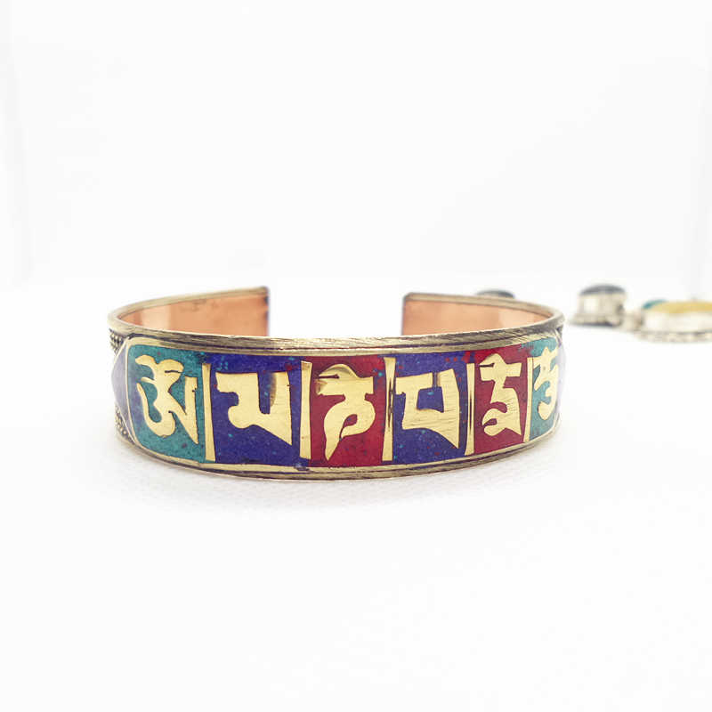 BB-193 mantras tibetano amulet - Ethnic Fashion Com avaliação e preço