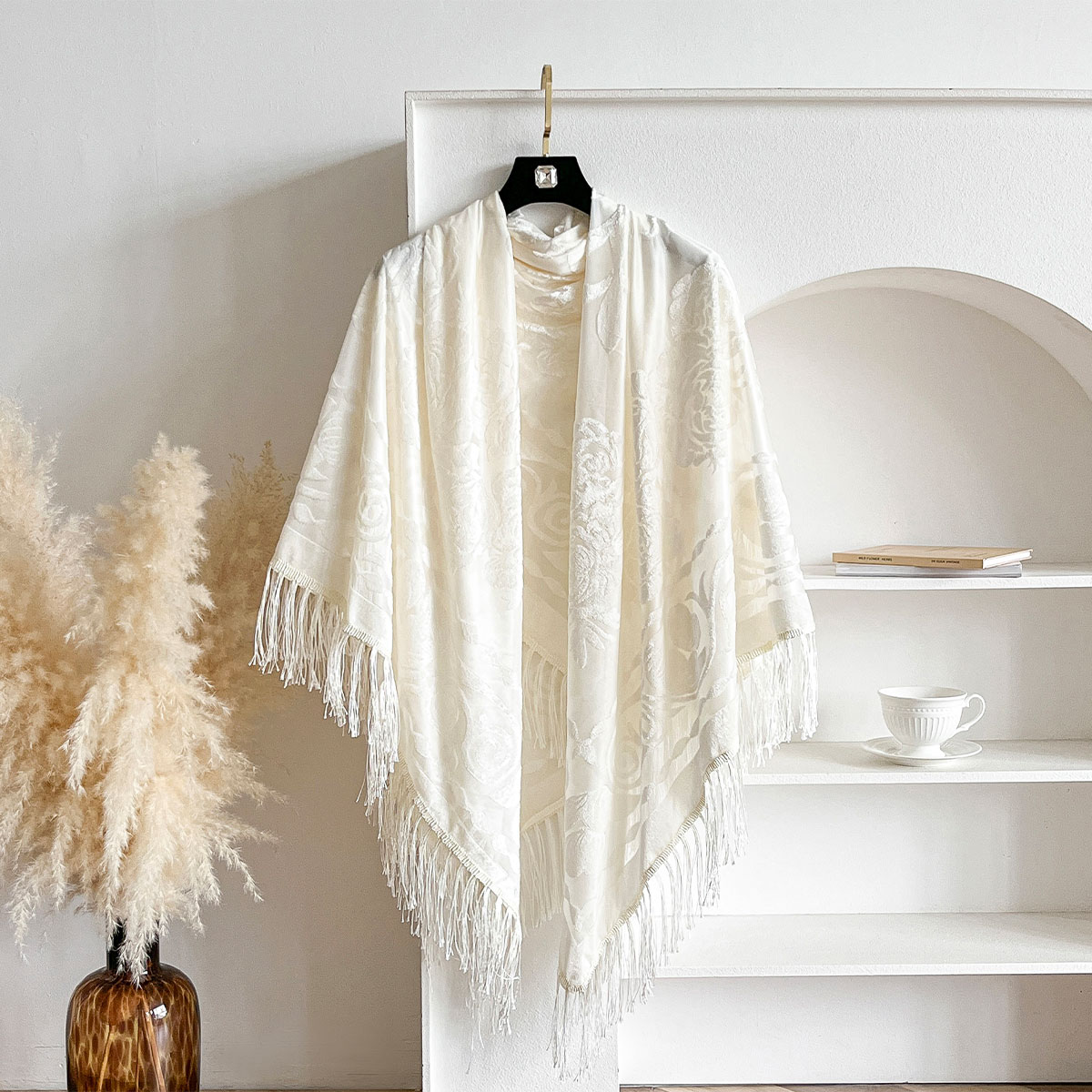 Cachecol de Veludo Retrô com B - Winter Ethnic Fashion For Women avaliação e preço